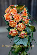 Brautstrauß mit orangen Rosen